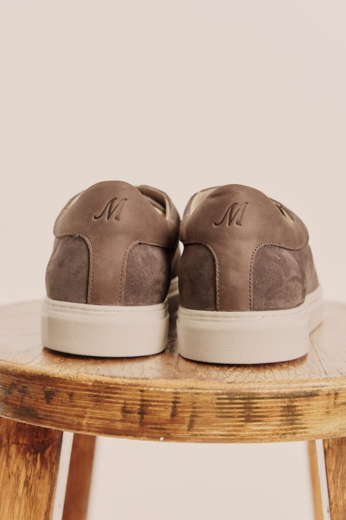 Замшевые кеды