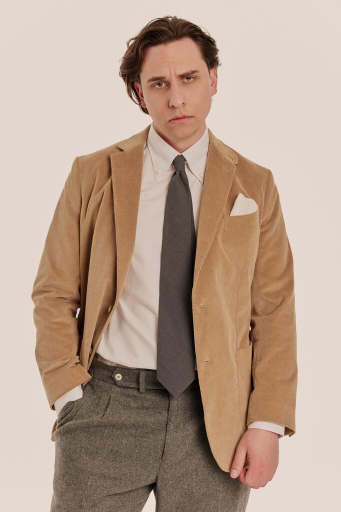 Вельветовый пиджак